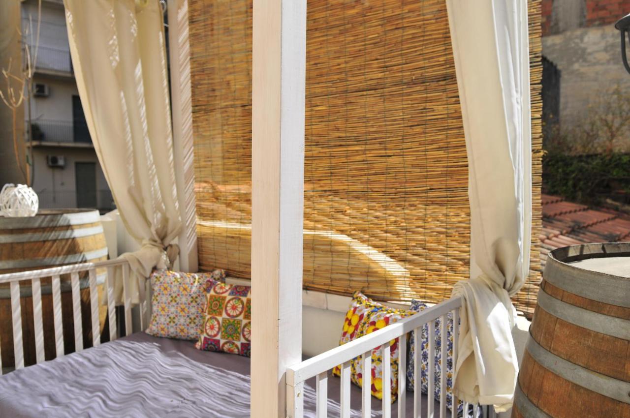 Petra Lavica Holiday Home By Wonderful Italy Катания Екстериор снимка